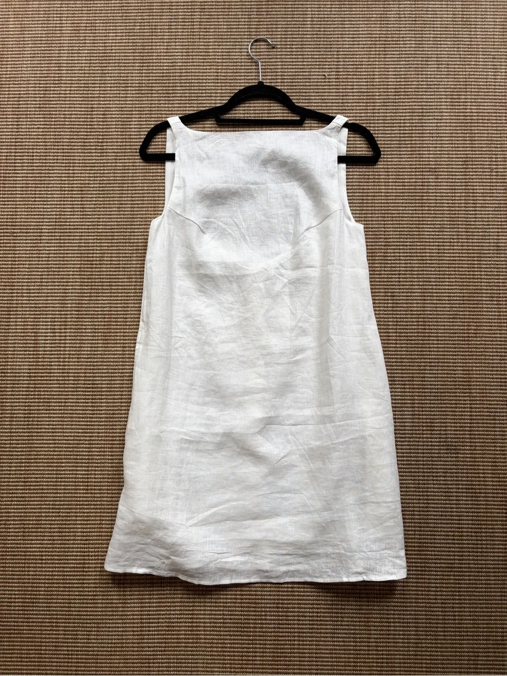 100% White linen summer mini dress with pockets
